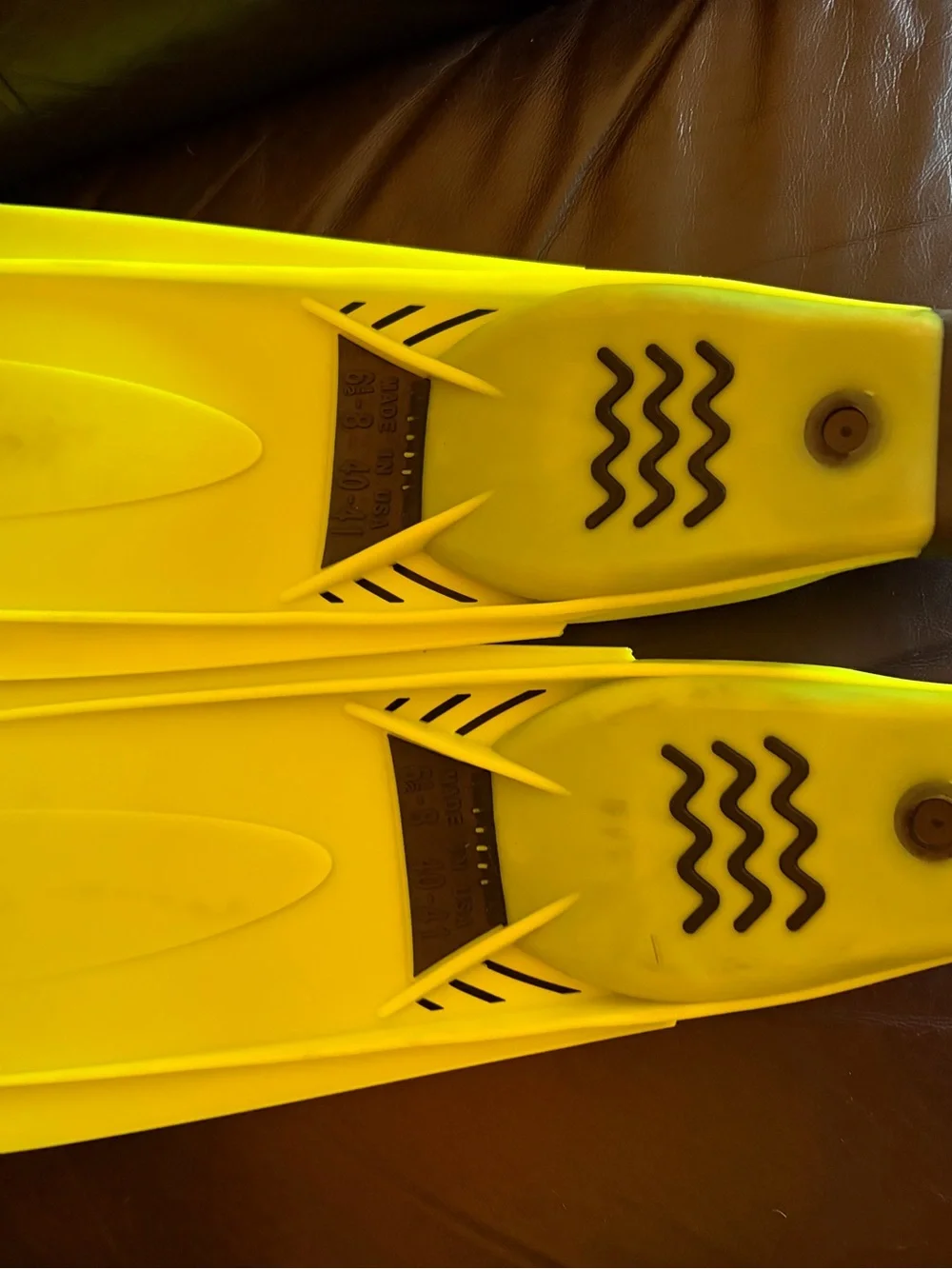 US Divers flippers
